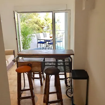 بيت ضيافة Sunbeach روكبرون-سور-أرجينس