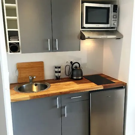 ゲストハウス Sunbeach ロクブリューヌ・シュル・アルジャン